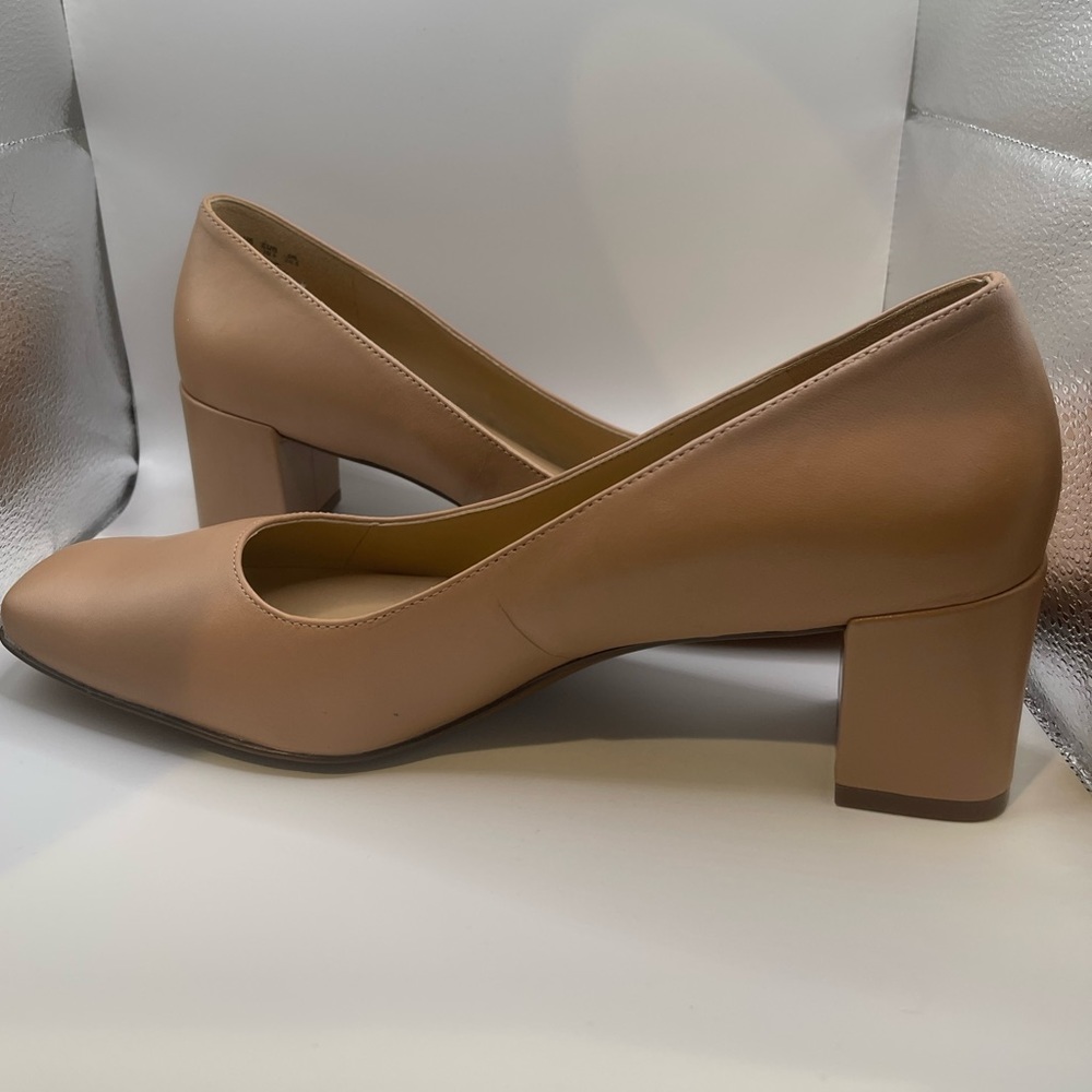 Naturalizer Warner Pump